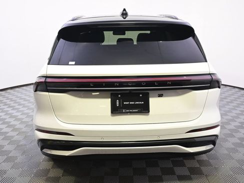 New 2026 Lincoln Nautilus Reserve w/ Jet Appearance Package AWD/4WD image 5