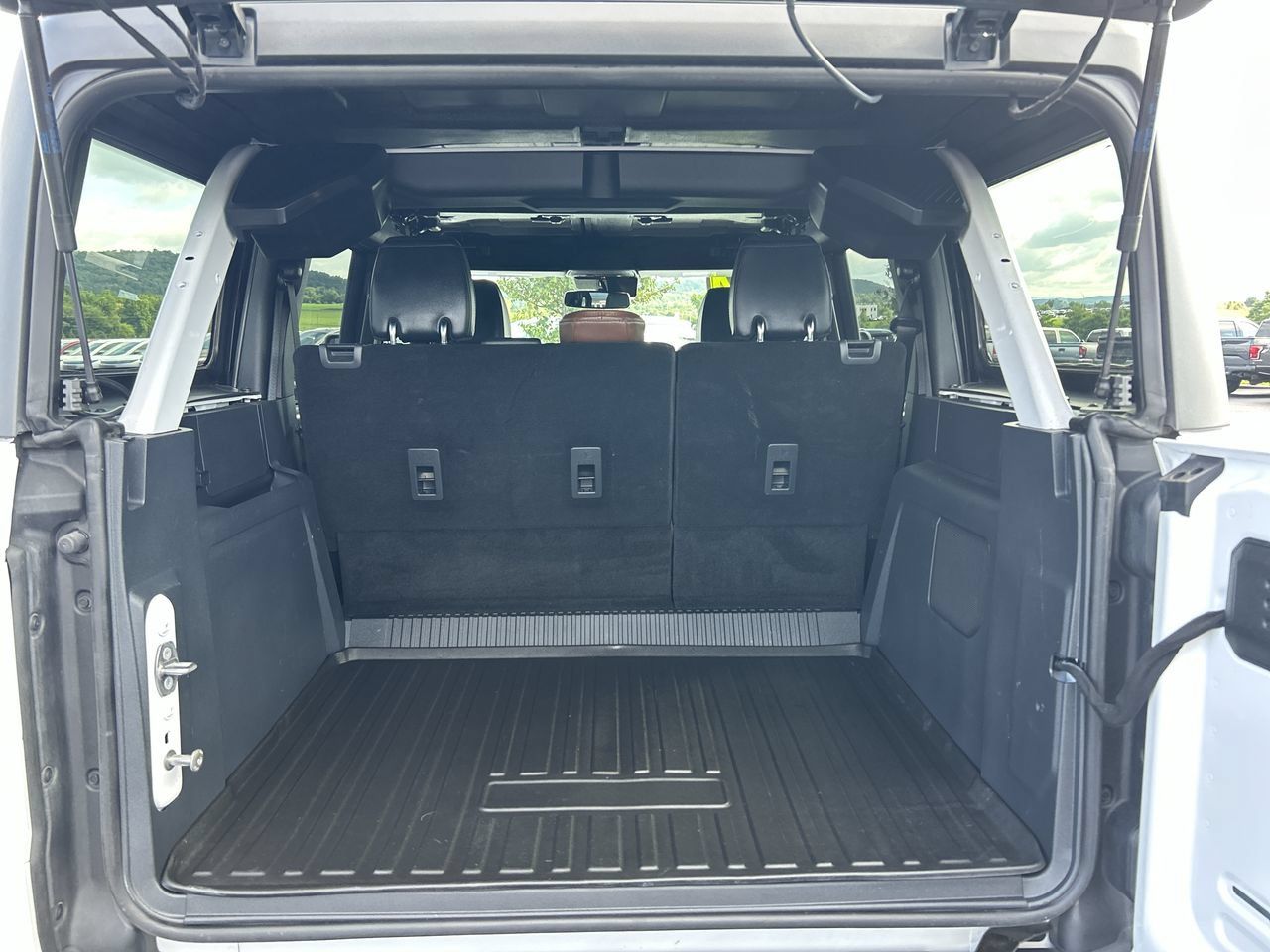 Used 2024 Ford Bronco Outer Banks AWD/4WD image 18