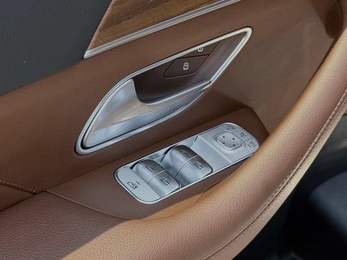 Certified 2025 Mercedes-Benz GLE 350 4MATIC image 17