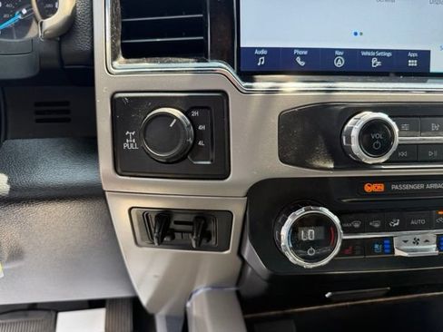 Used 2022 Ford F250 Lariat w/ Chrome Package AWD/4WD image 29