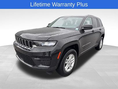 Used 2025 Jeep Grand Cherokee Laredo
