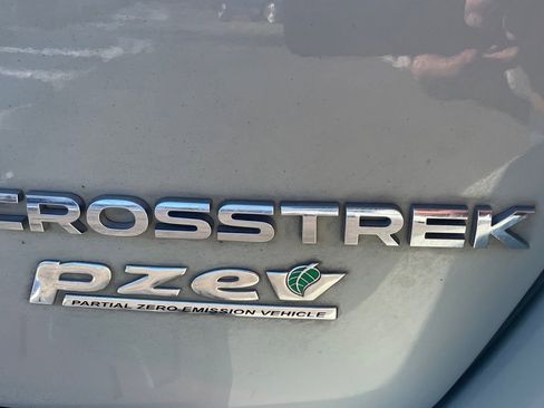 Used 2017 Subaru Crosstrek 2.0i Limited w/ Popular Package #2 image 23