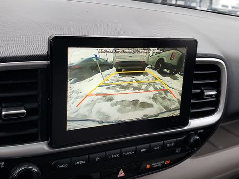 Used 2020 Hyundai Venue SEL w/ Convenience + Premium Package image 25