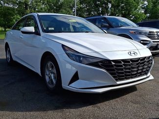 Used 2021 Hyundai Elantra SE FWD video 1