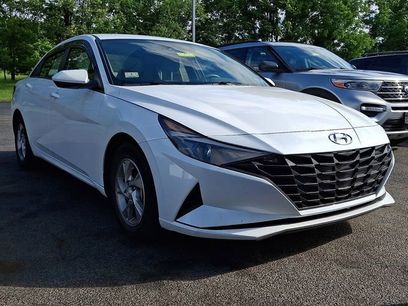 Used 2021 Hyundai Elantra SE