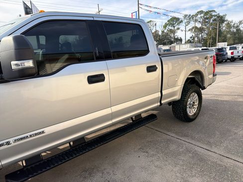 Used 2019 Ford F250 XLT image 5