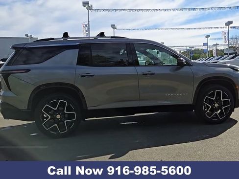 New 2026 Chevrolet Traverse High Country w/ LPO, Floor Liner Package image 12