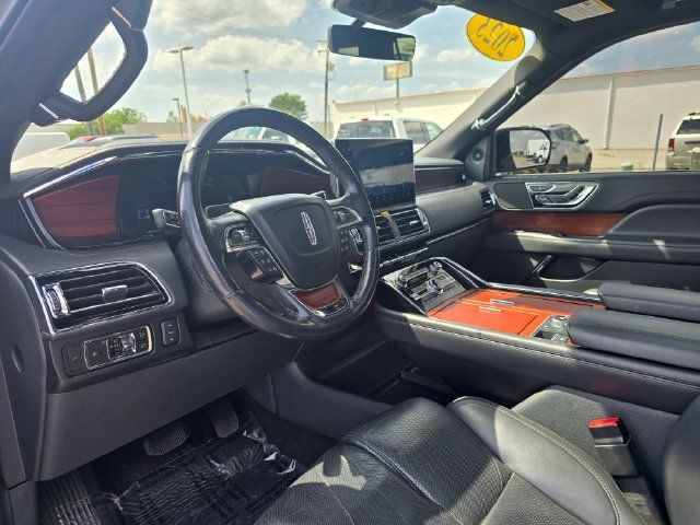 Used 2023 Lincoln Navigator Reserve AWD/4WD image 11