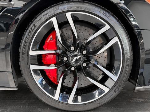 Used 2016 Aston Martin Vanquish Coupe RWD image 33