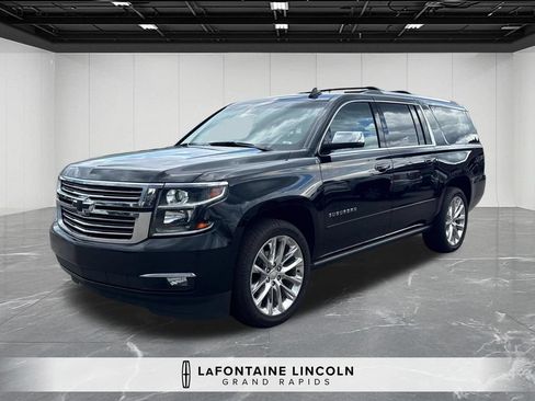 Used 2019 Chevrolet Suburban Premier w/ Premier Plus Edition AWD/4WD image 1
