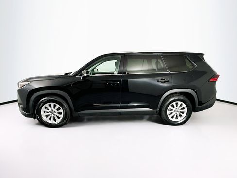 Used 2025 Toyota Grand Highlander XLE image 4