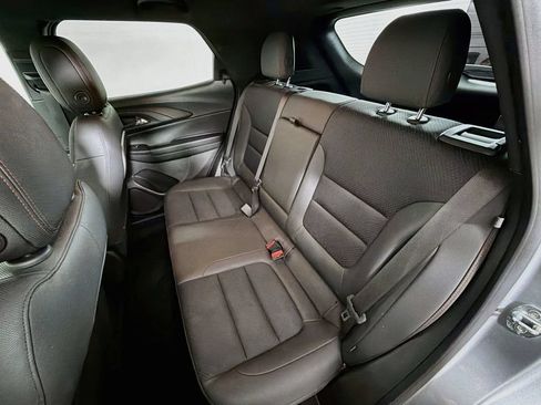 Used 2023 Chevrolet TrailBlazer RS w/ Convenience Package FWD image 23