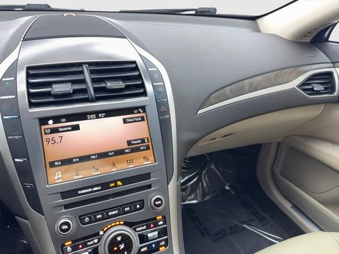 Used 2017 Lincoln MKZ Select w/ Select Plus Package FWD image 24