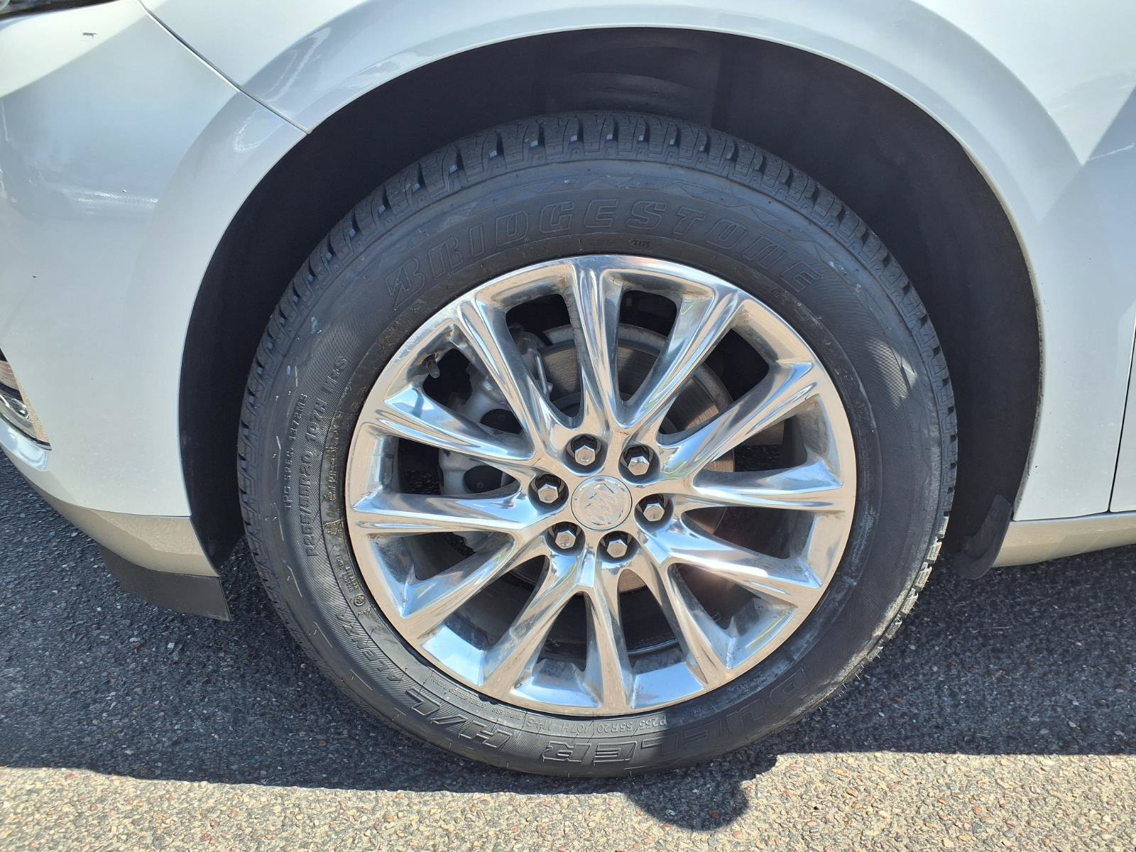 Used 2021 Buick Enclave Essence w/ Sound and Sites Package AWD/4WD image 10