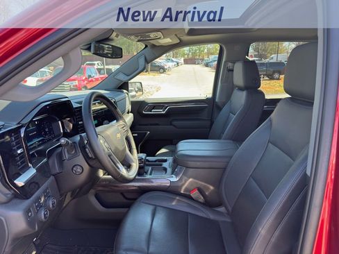 Used 2023 Chevrolet Silverado 1500 LTZ w/ LTZ Convenience Package II image 9