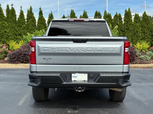 Used 2025 Chevrolet Silverado 1500 Custom Trail Boss AWD/4WD image 9