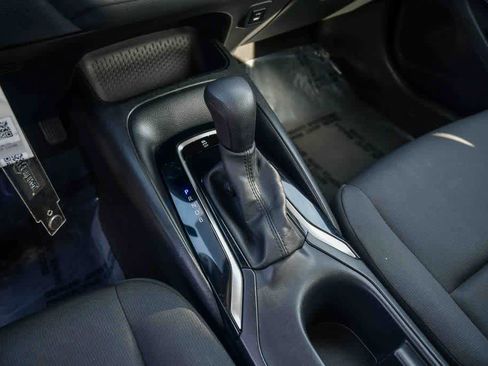 Used 2024 Toyota Corolla LE image 20
