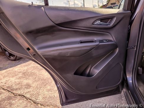 Certified 2022 Chevrolet Equinox Premier AWD/4WD image 17