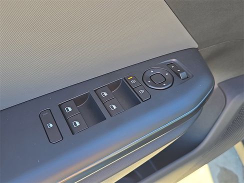 New 2025 Kia K4 LXS image 20