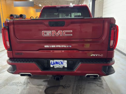 Used 2024 GMC Sierra 1500 AT4 w/ Technology Package image 5