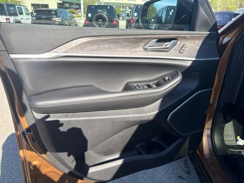 New 2026 Jeep Grand Cherokee Limited AWD/4WD image 20