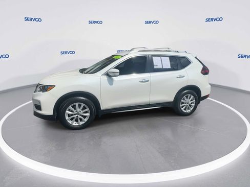 Used 2020 Nissan Rogue SV FWD image 4