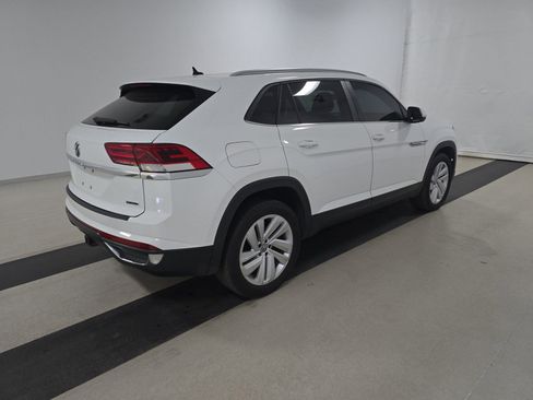 Used 2021 Volkswagen Atlas Cross Sport SE w/ Panoramic Sunroof Package AWD/4WD image 6