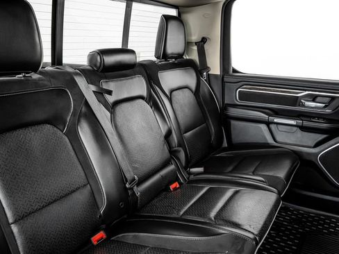 Used 2019 RAM 1500 Laramie image 34