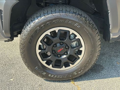 Used 2024 Toyota Tacoma TRD Off-Road AWD/4WD image 29