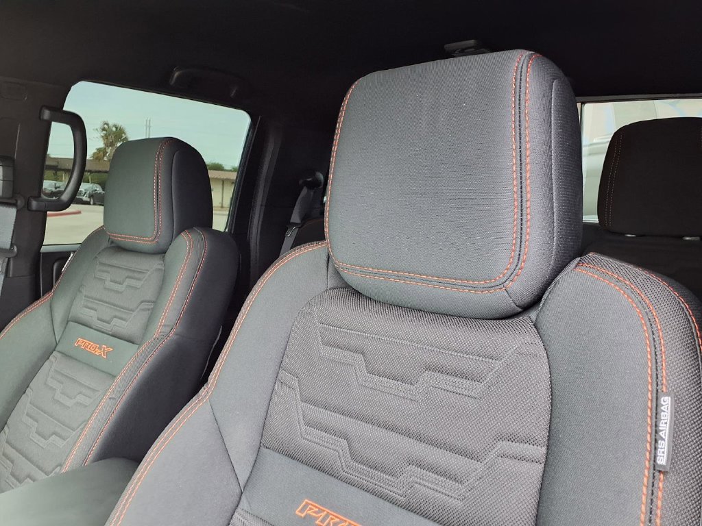Used 2025 Nissan Frontier Pro-X w/ Pro Convenience Package RWD image 18