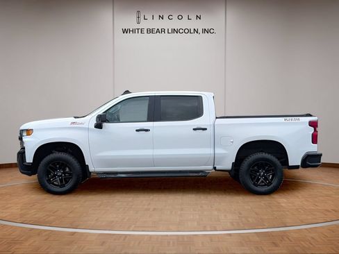 Used 2019 Chevrolet Silverado 1500 Custom Trail Boss w/ Custom Convenience Package AWD/4WD image 8
