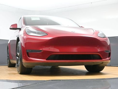 Used 2024 Tesla Model Y Long Range RWD image 52
