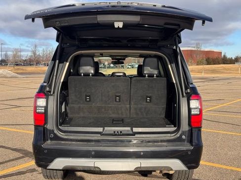 Used 2019 Ford Expedition Platinum image 32