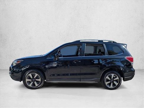 Used 2017 Subaru Forester 2.5i Limited image 9