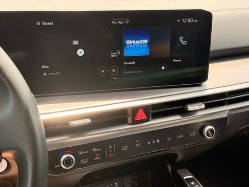 Used 2024 Kia Sorento S FWD image 28