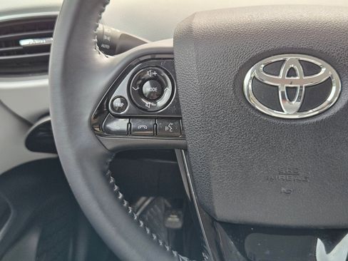 Used 2022 Toyota Prius Prime XLE FWD image 21