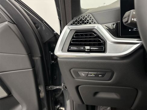 New 2026 BMW X5 xDrive50e AWD/4WD image 31
