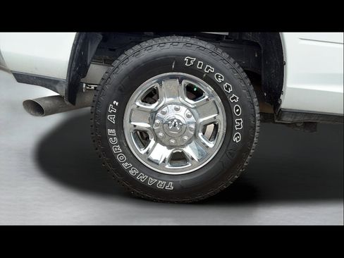 Used 2024 RAM 2500 Tradesman w/ Chrome Appearance Group image 27