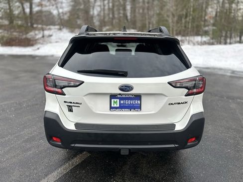 Used 2023 Subaru Outback Onyx Edition image 7