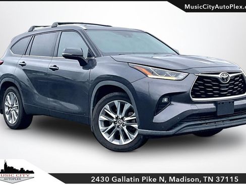Used 2021 Toyota Highlander Limited AWD/4WD image 1