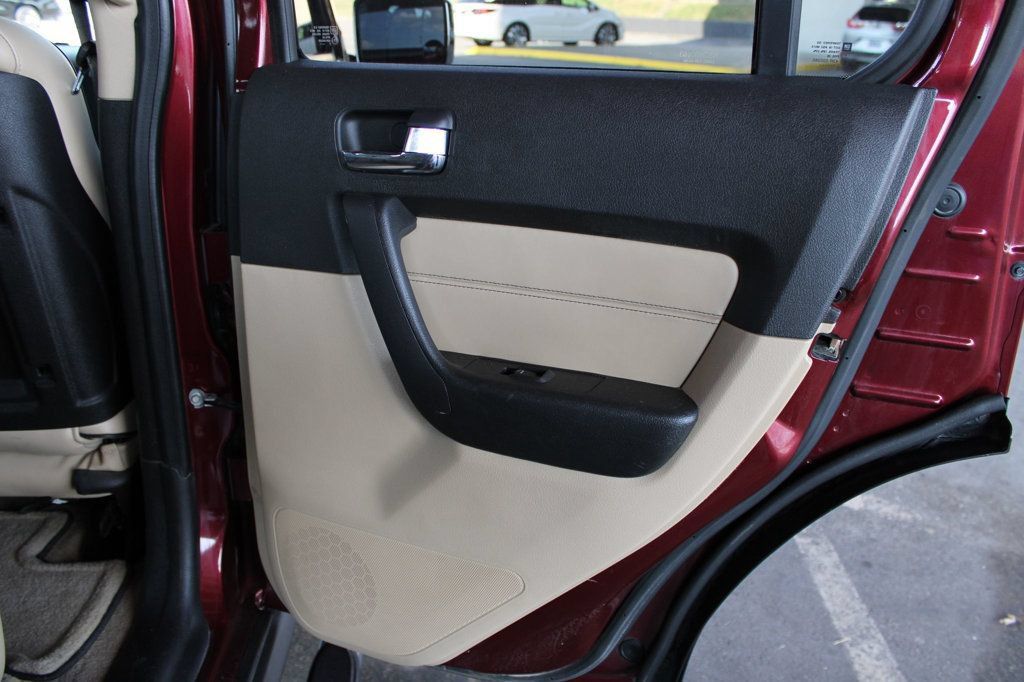 Used 2008 HUMMER H3 Alpha AWD/4WD image 15
