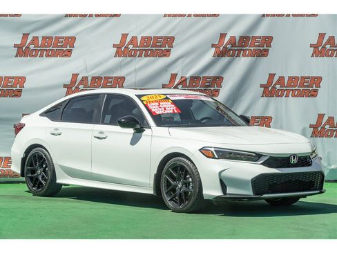 Used 2025 Honda Civic Sport image 1
