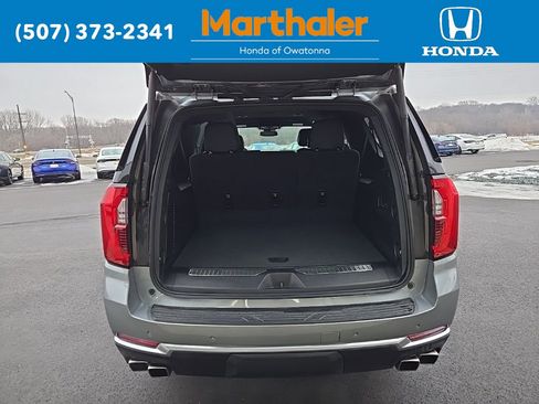 Used 2025 GMC Yukon XL Denali image 15