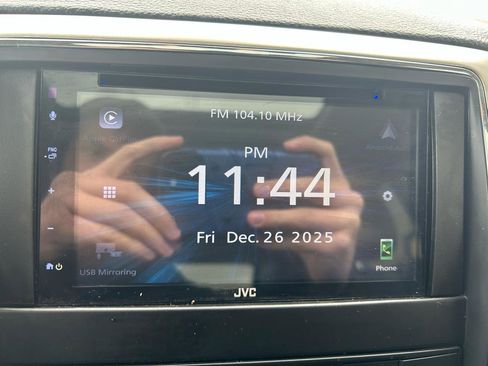 Used 2013 Jeep Grand Cherokee Limited image 23