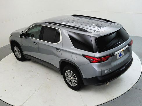 Used 2023 Chevrolet Traverse LT image 15