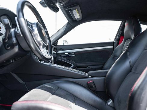 Used 2015 Porsche 911 GT3 RWD image 9