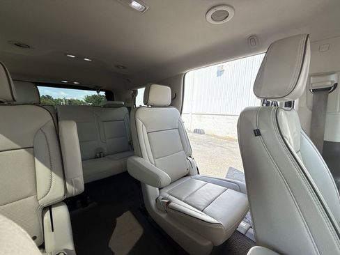 Certified 2023 GMC Yukon Denali image 10