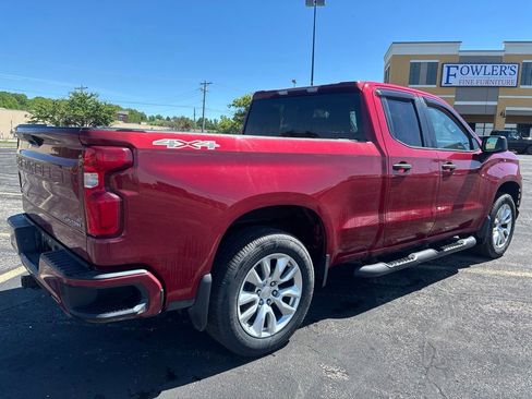 Used 2019 Chevrolet Silverado 1500 Custom w/ Infotainment Package AWD/4WD image 5
