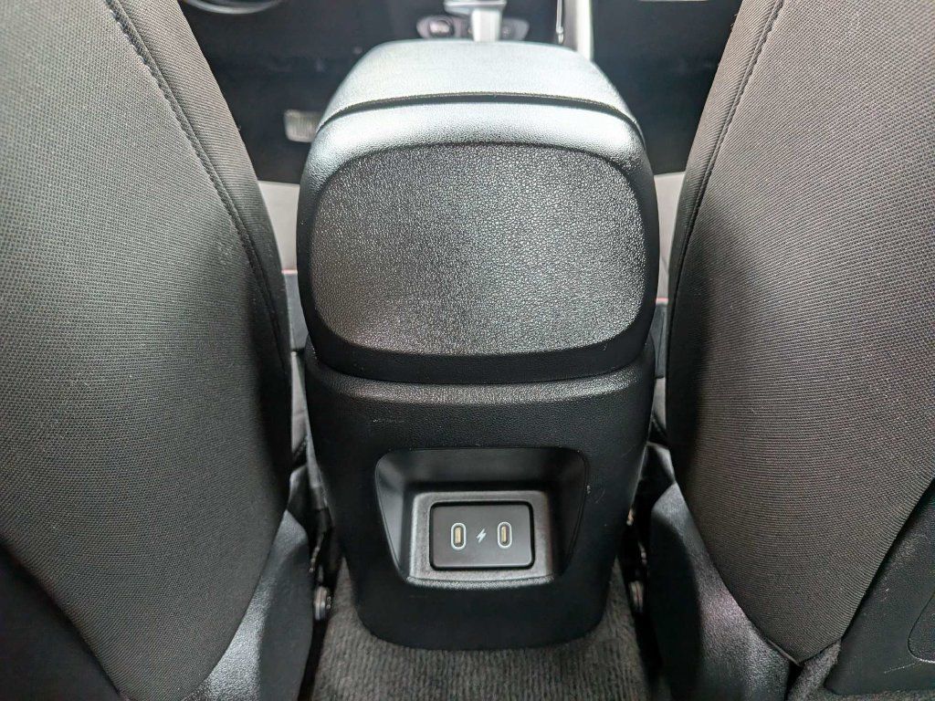Certified 2025 Hyundai Elantra SEL FWD image 21