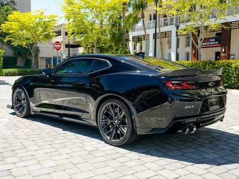 Used 2018 Chevrolet Camaro ZL1 RWD image 18